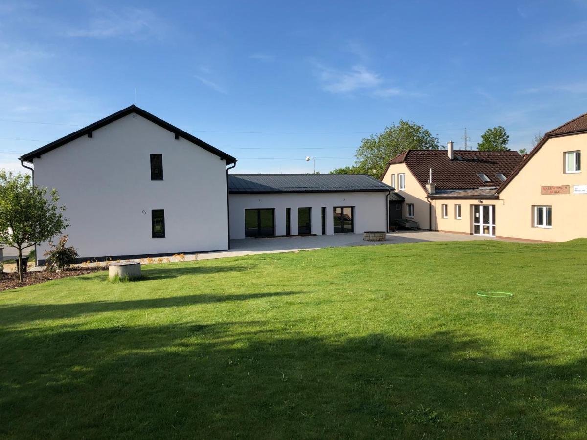 Apartmany Pelhřimov Zewnętrze zdjęcie