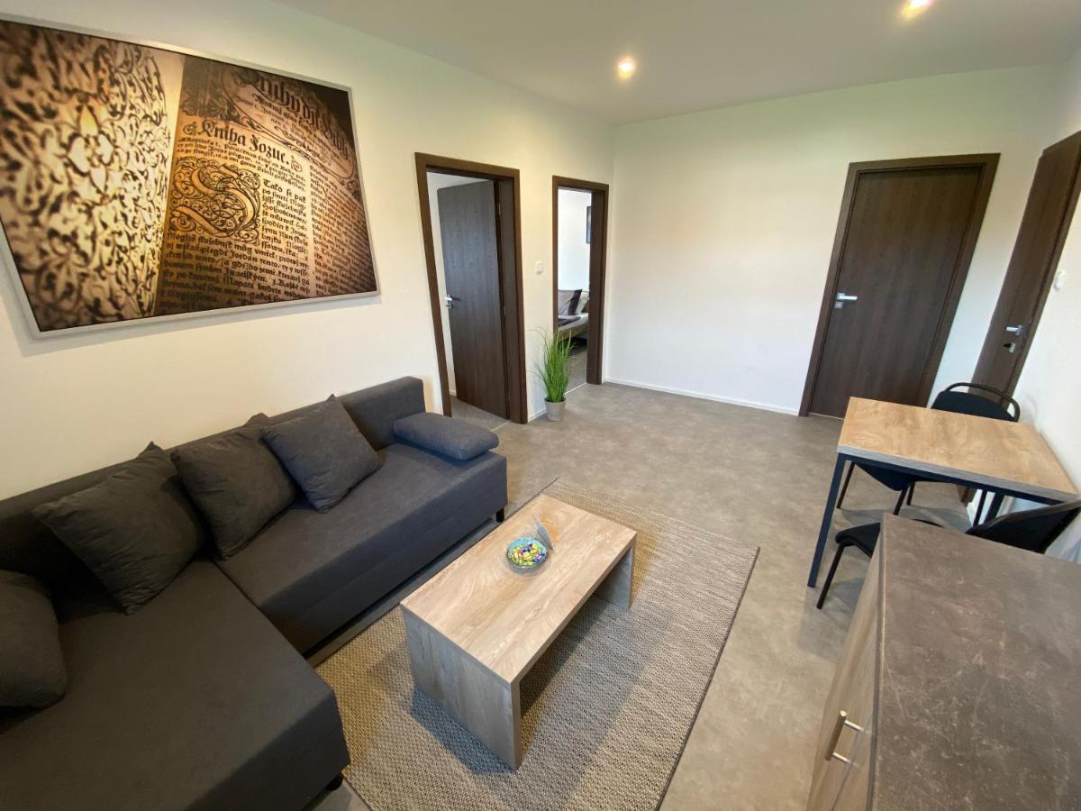 Apartmany Pelhřimov Zewnętrze zdjęcie